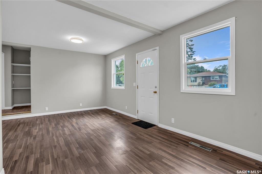 Mount Royal 社区平层独栋 · 238 R Avenue N——林与唐地产 - 7